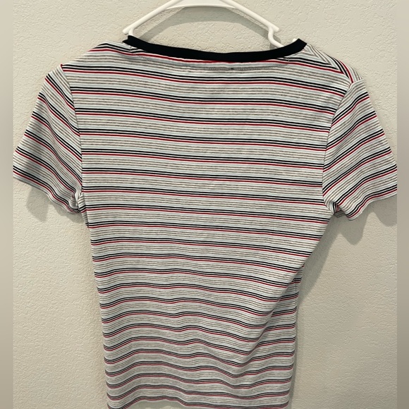 Tommy Hilfiger Short Sleeve V-Neck Flag Tee Women’s Size Small Striped - Picture 6 of 7